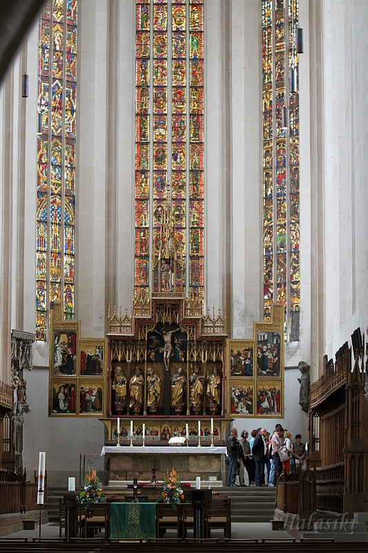 IMG_3588.jpg - St. Jakob-Kirche. Ołtarz krwi świętej przedstawiający Ostatnią Wieczerzę. (drewno lipowe z 1501-05r.)
