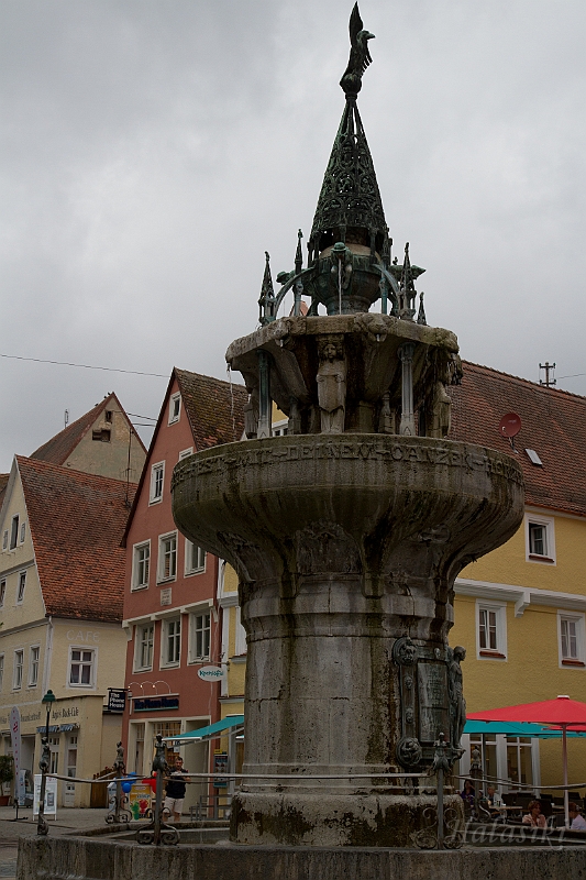 IMG_3381.jpg - Nordlingen. Fontanna  Kriegerbrunnen.