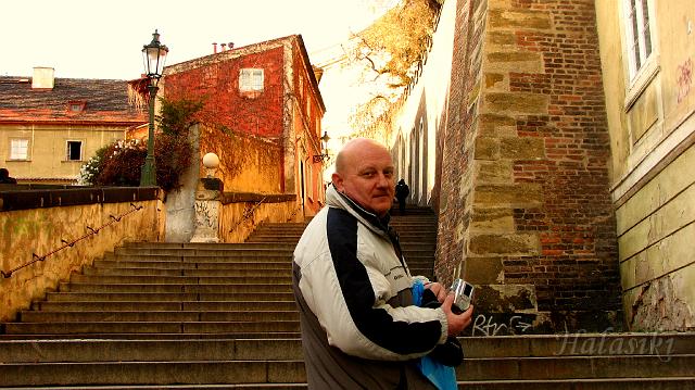 IMG_2375.JPG - Praga - w stronę zamku